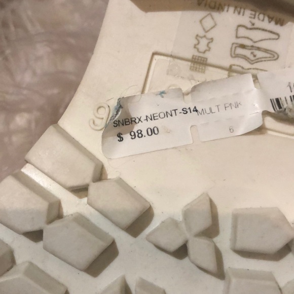 Brand new - Picture 4 of 6